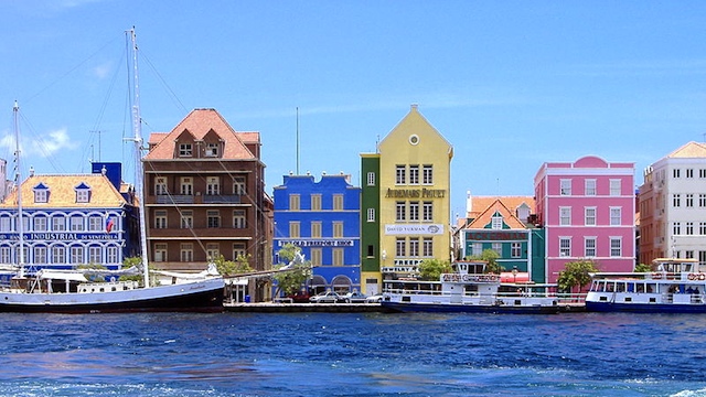 curacao retirement